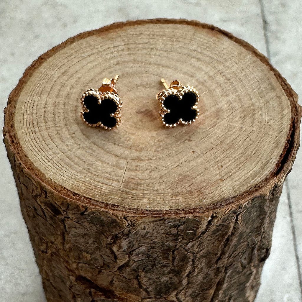 vca black onyx earrings