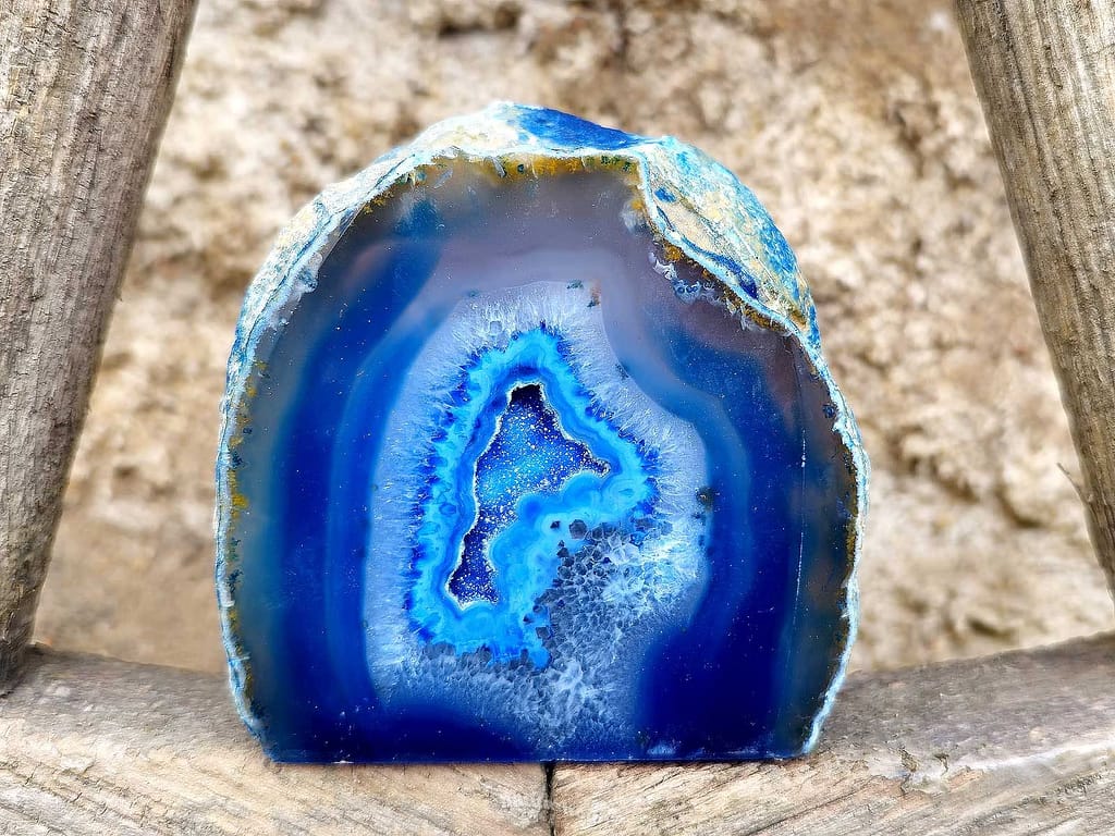 van cleef issue 2025