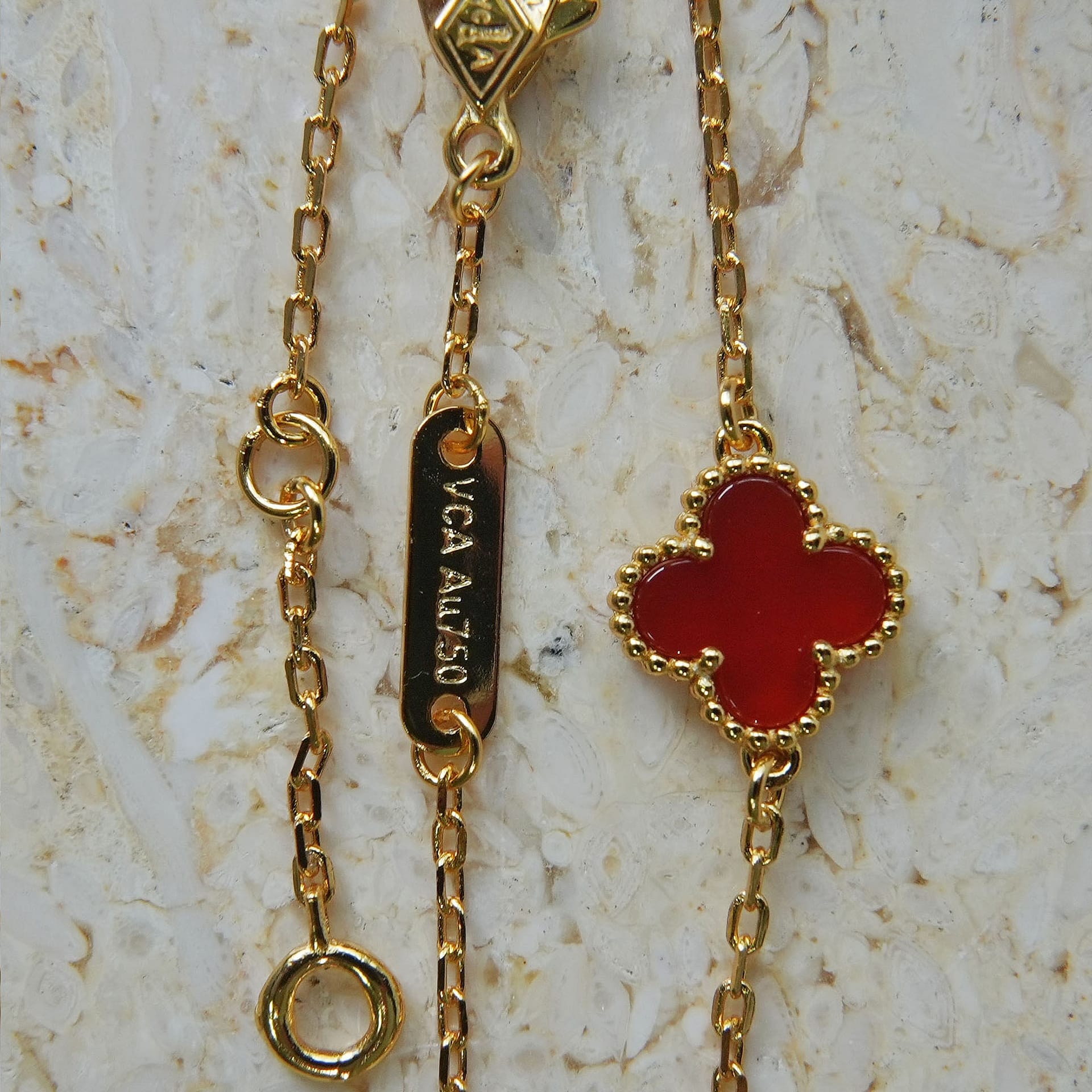 Perfectly sweet alhambra bracelet pendant agate