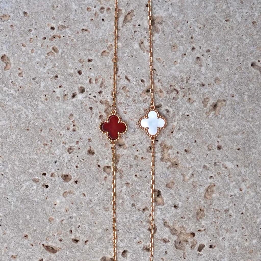 Perfectly sweet alhambra bracelet pendant